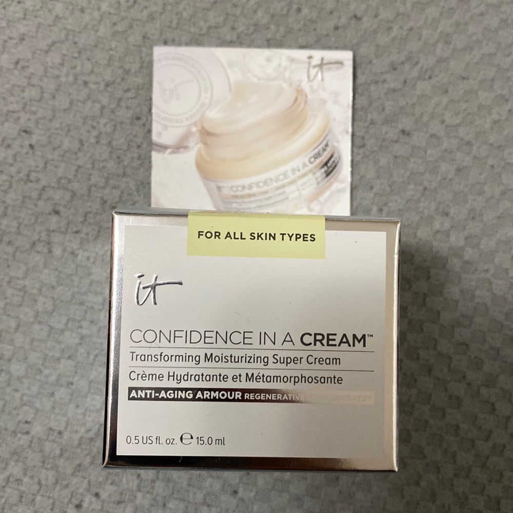 It cosmetics confidence in a cream